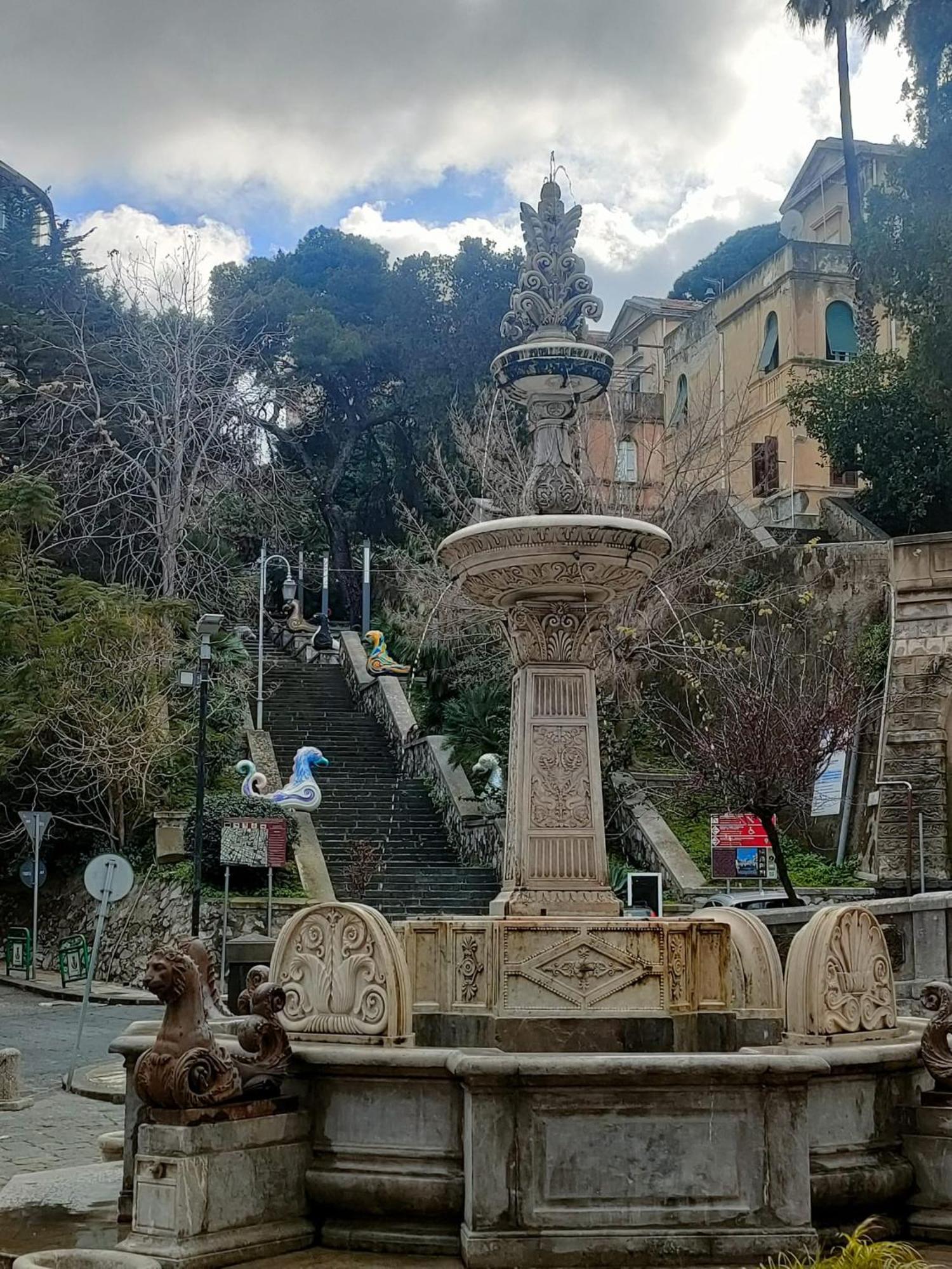 Fontana Falconieri Boutique Hotel Messina Exterior foto